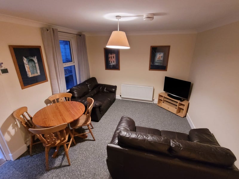 Room Ridley Road in Bournemouth