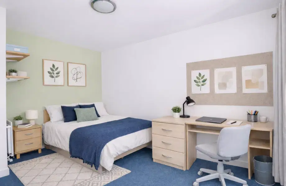 Room Parham Road in Canterbury
