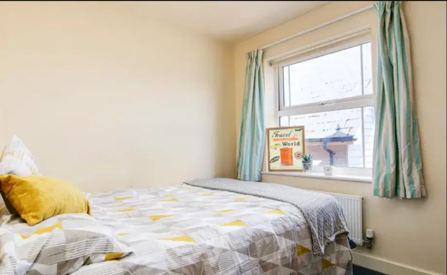 Room Parham Road in Canterbury