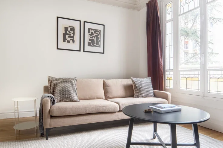 Flat Rue de Civry in Paris