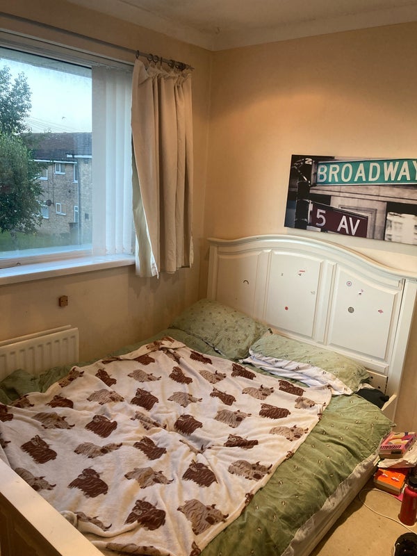 Room Newton Road in Newcastle upon Tyne