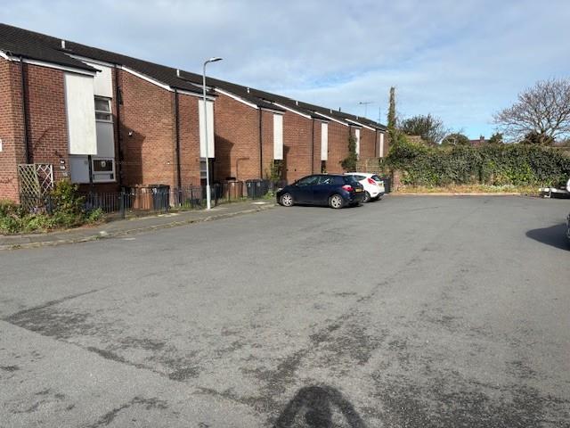Flat Murat Grove in Crosby