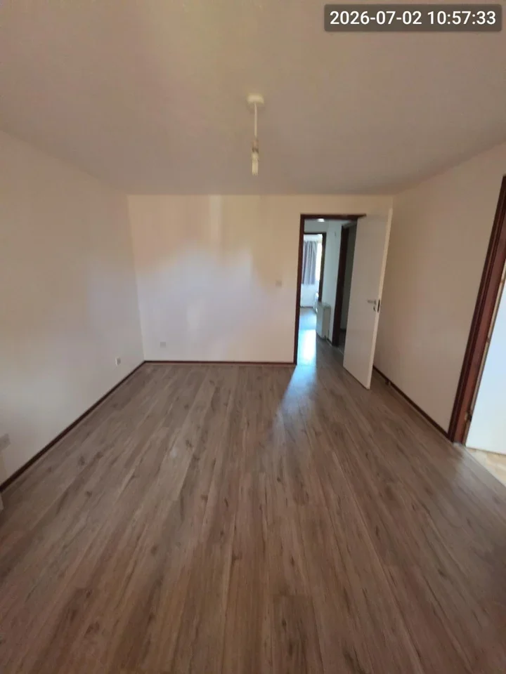 Flat Saint James Lane in Dartford