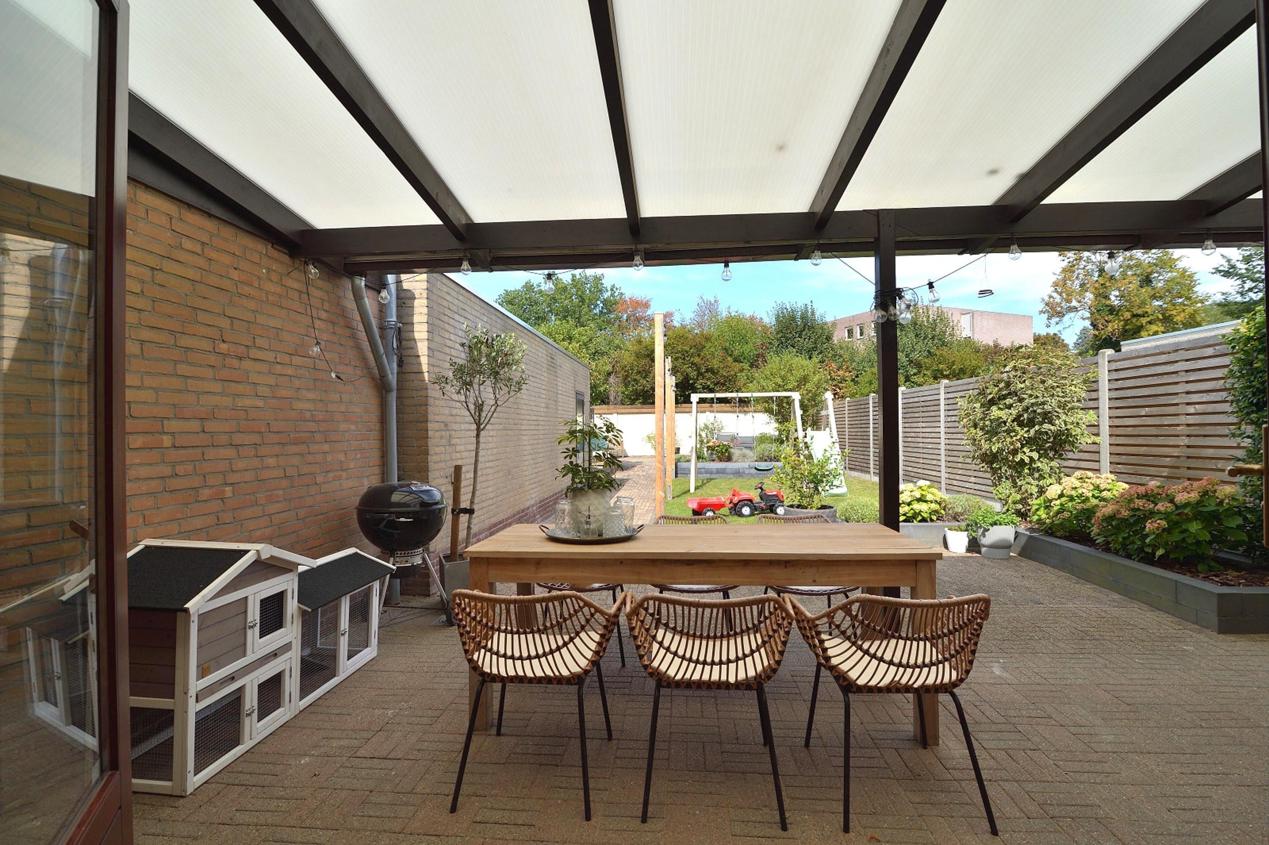 Twee-onder-één-kap te koop: Kapelweg 10, Heerlen