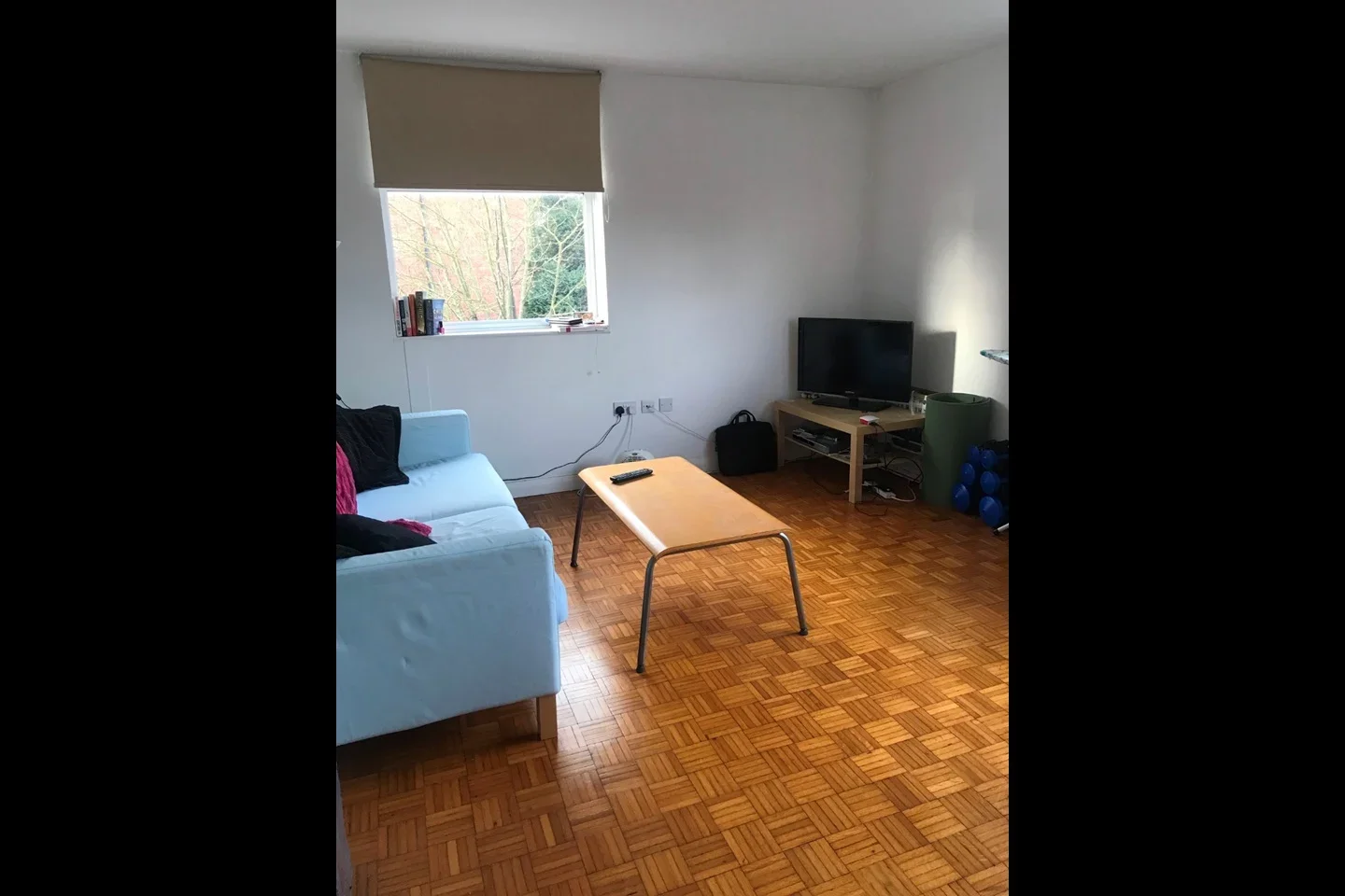 Flat Sheepcote Road in Greater London