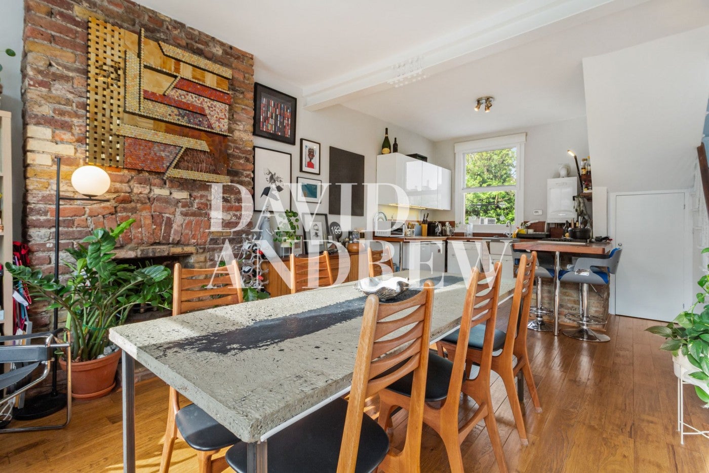 Flat Blackstock Road in Greater London