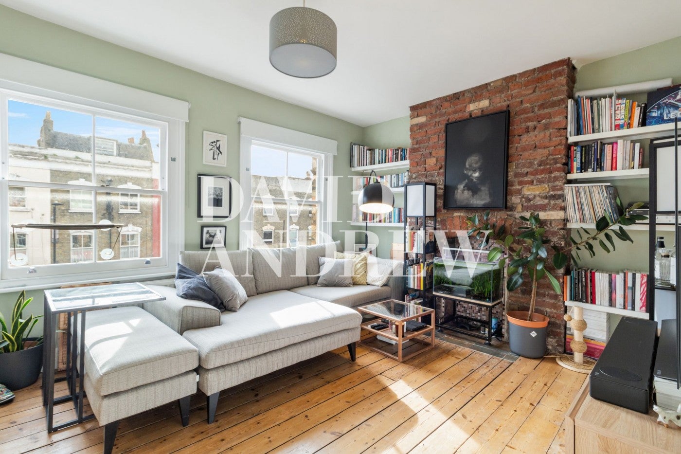 Flat Blackstock Road in Greater London