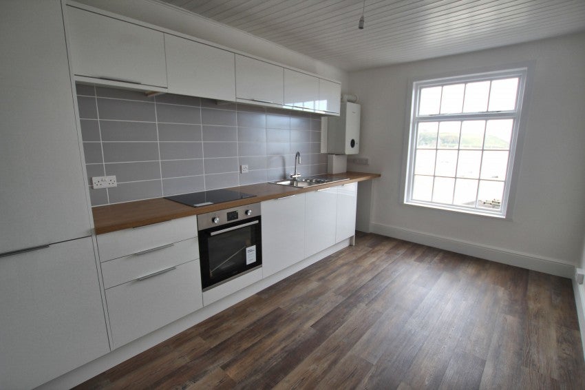Flat Arwenack Street in Falmouth