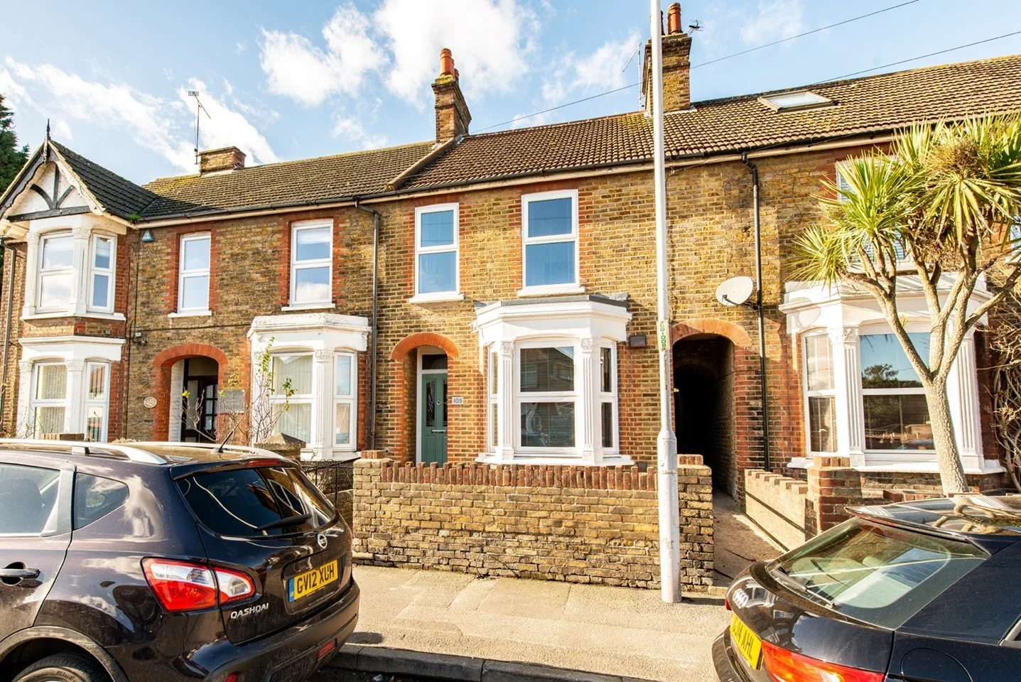 Room Chalkwell Road in Borough of Swale