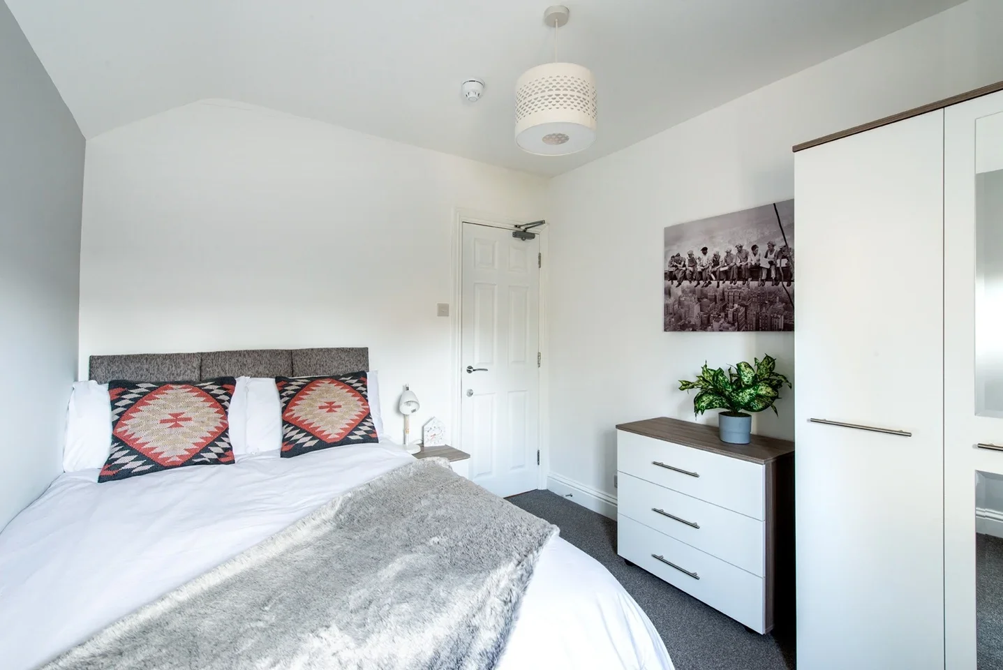 Room Chalkwell Road in Borough of Swale