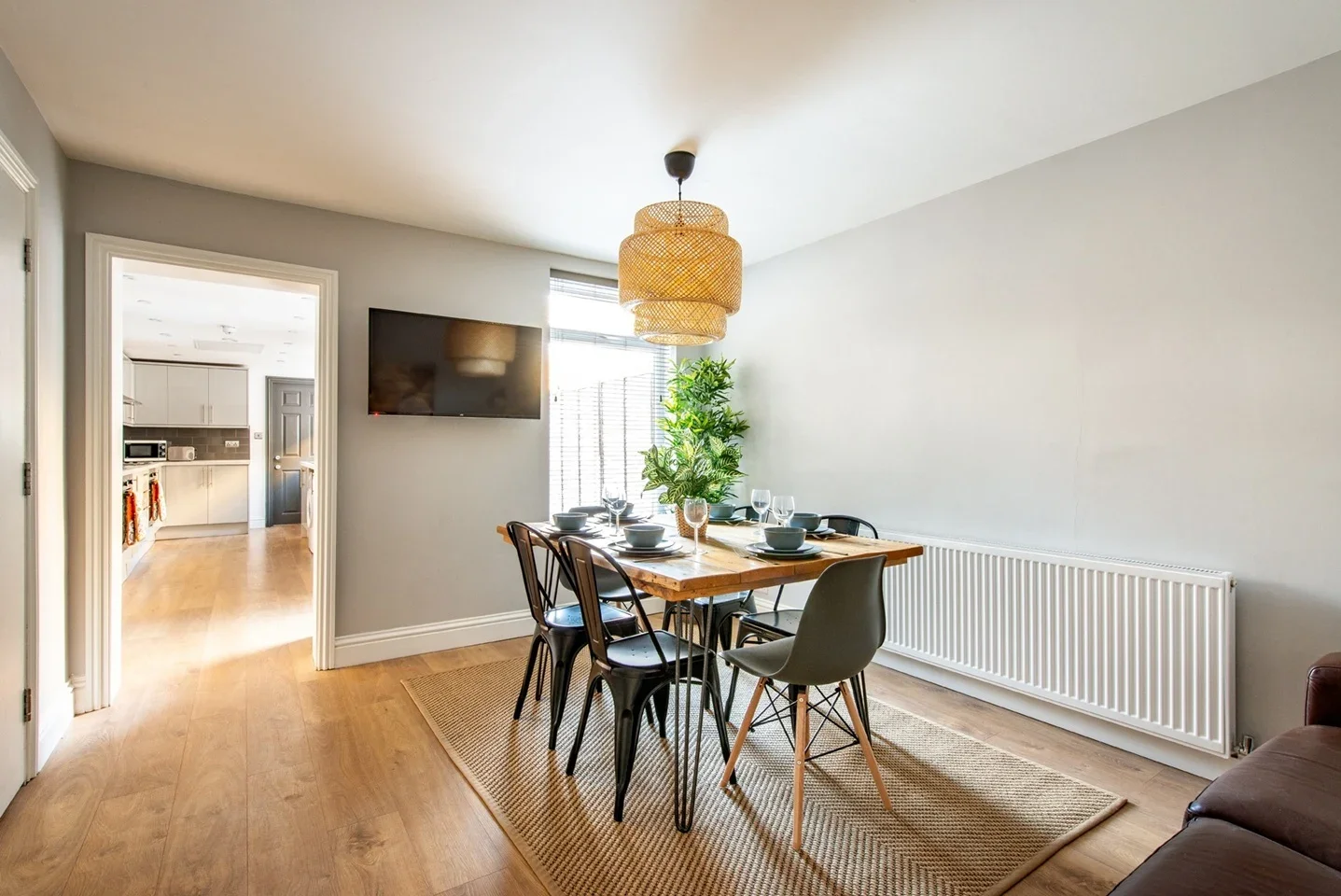 Room Chalkwell Road in Borough of Swale