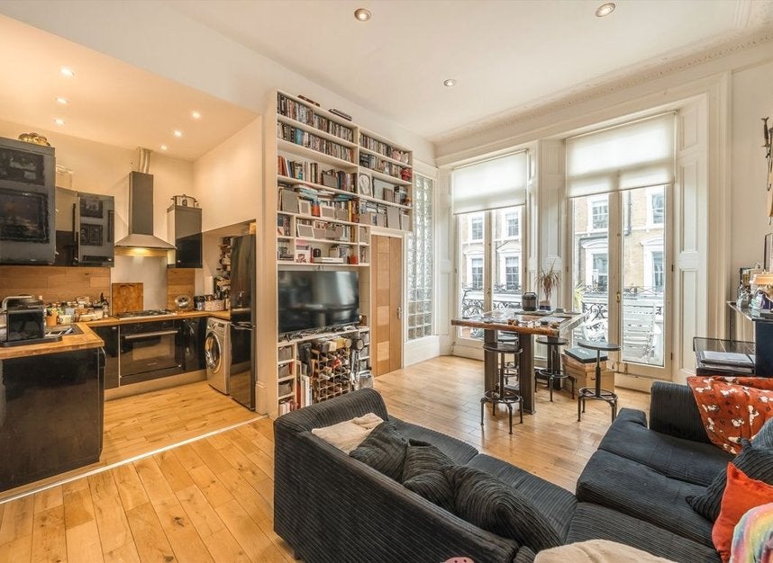 Flat Collingham Place in Greater London