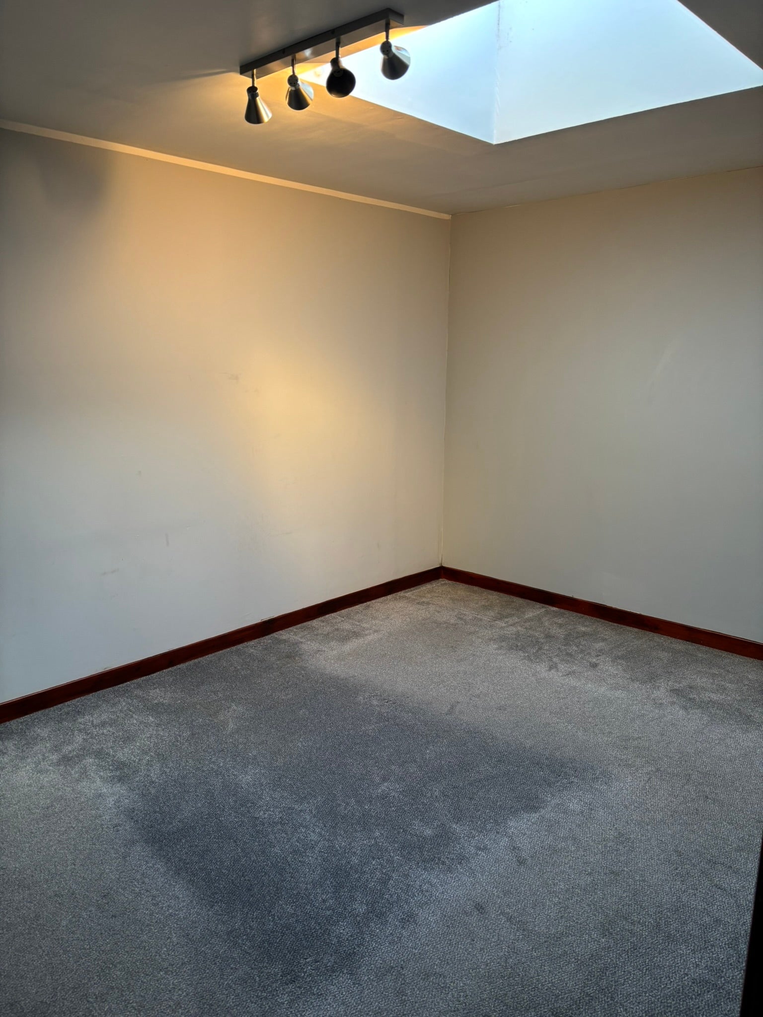 Flat Scott Skinner Square in Banchory