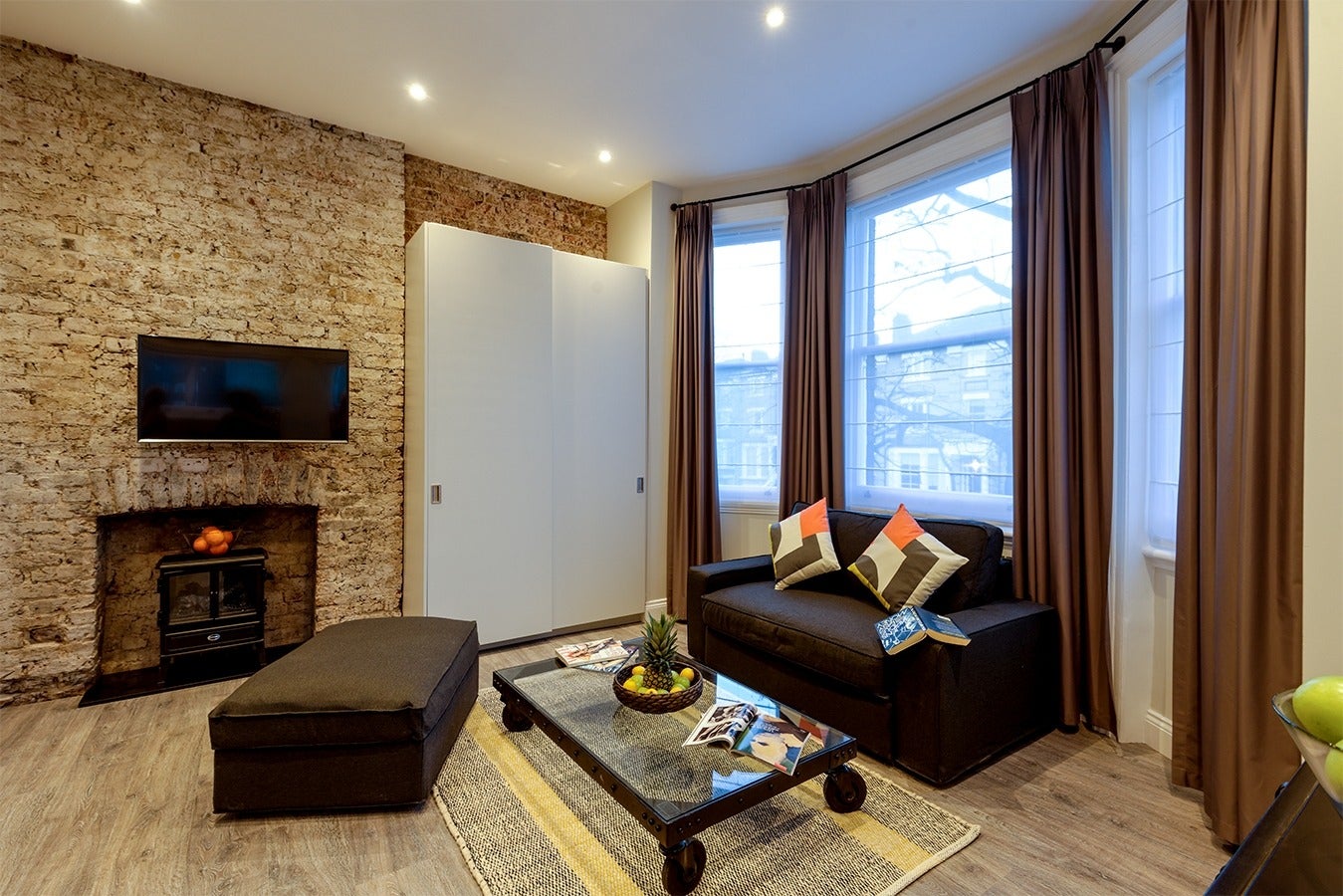 Flat West End Lane in Greater London