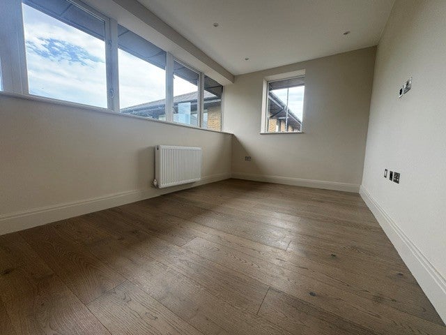 Flat Brewer Street in Maidstone
