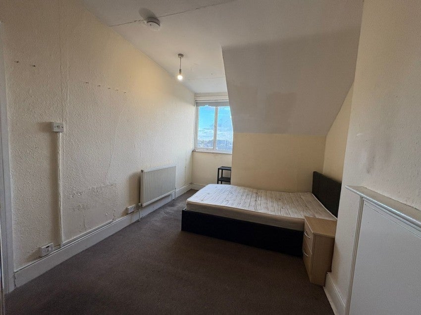 Flat Portswood Road in Southampton