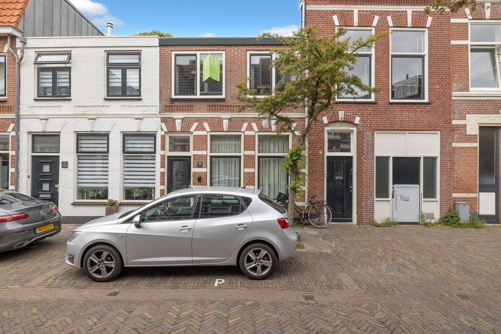 Huis De Clercqstraat 75 in Haarlem