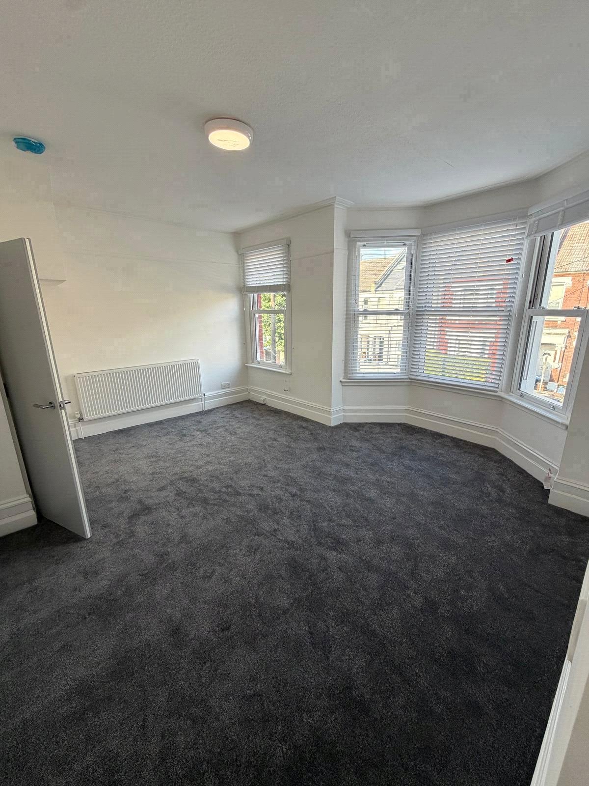 Flat Churchill Road in Greater London