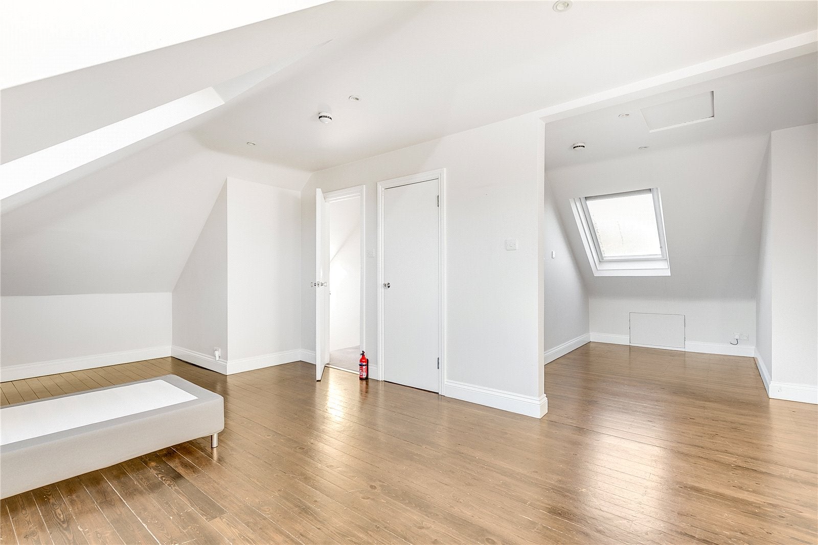 Flat Chevening Road in Greater London