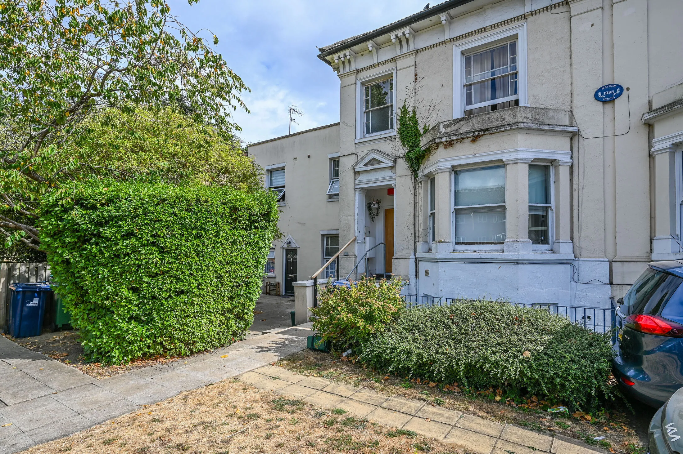 Flat Barchester Close in Greater London