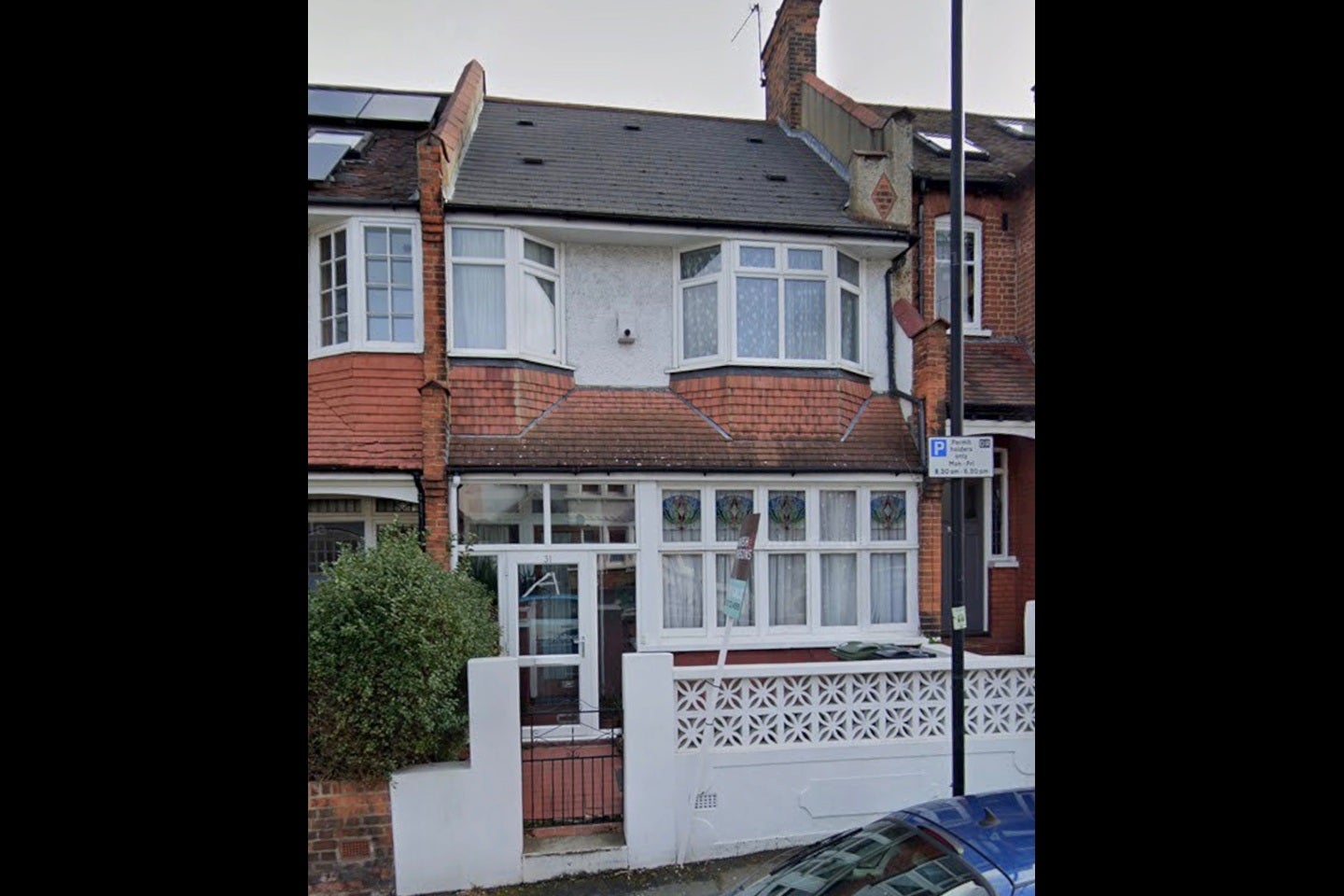 House Doverfield Road in Greater London