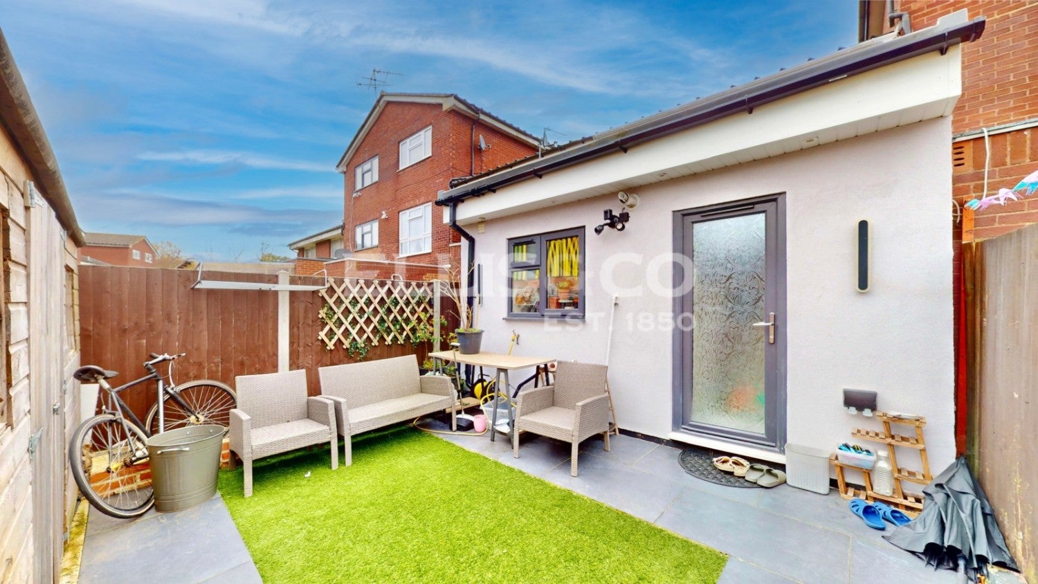 House Matthews Road in Greater London