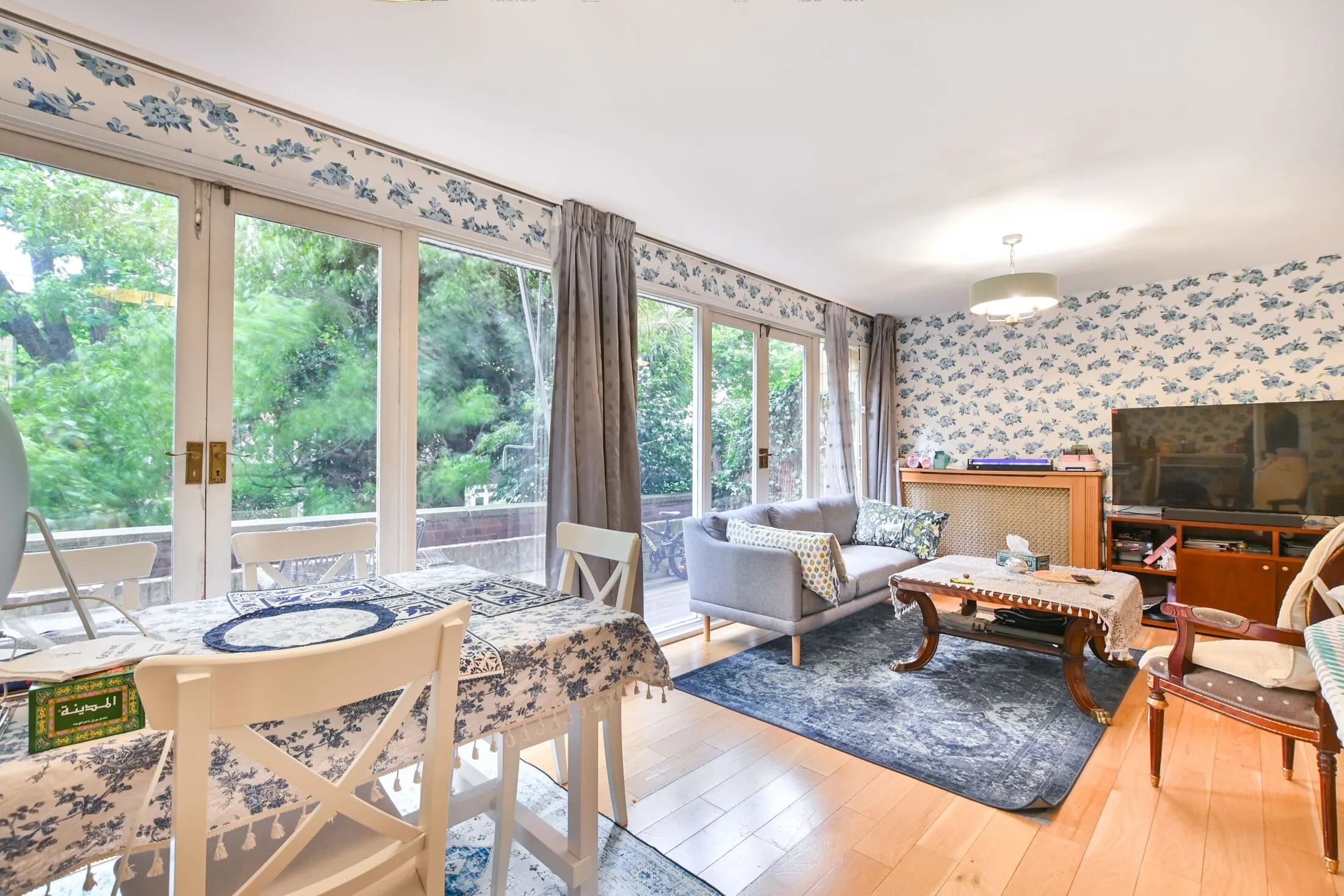 Flat Porchester Road in City of Westminster