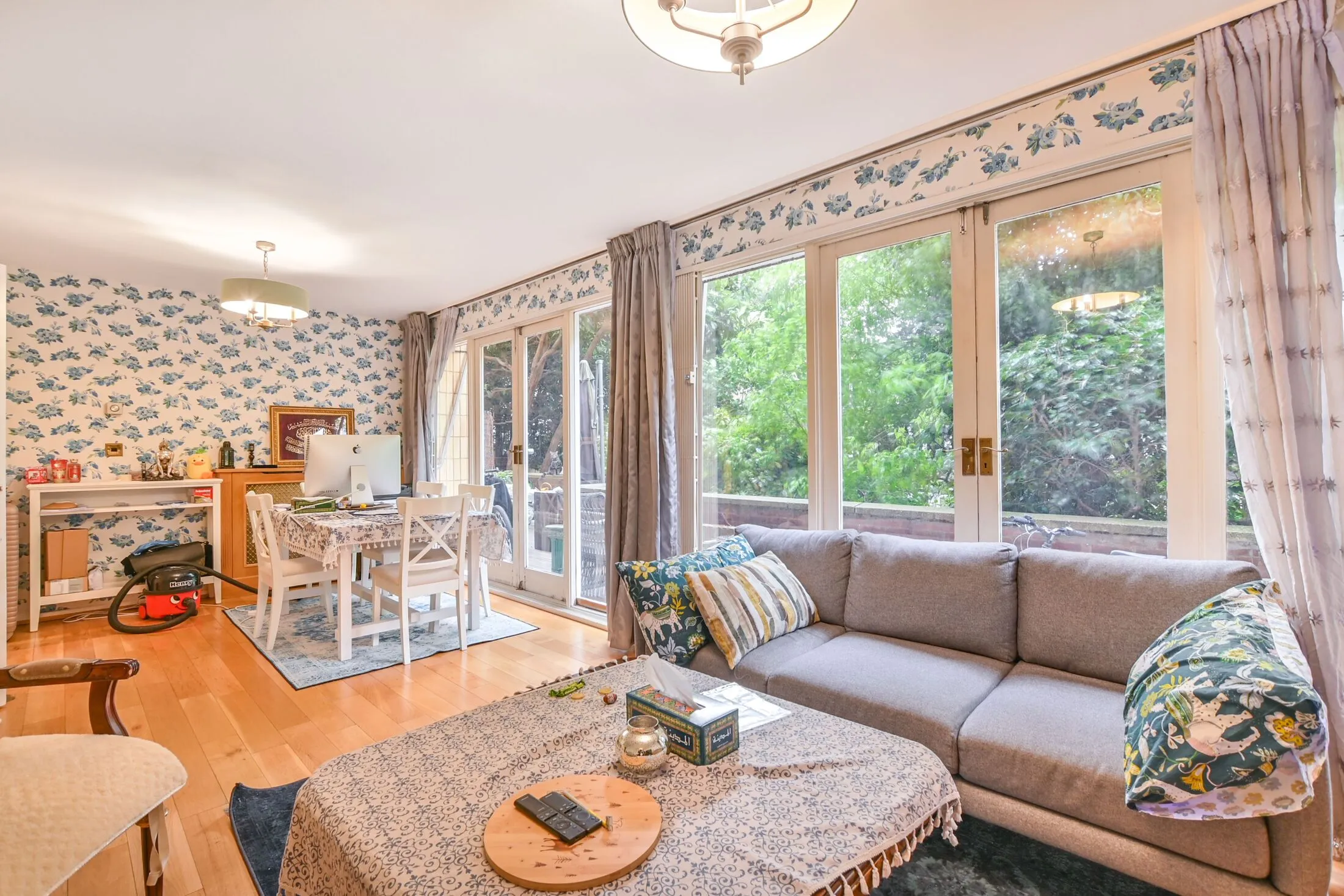 Flat Porchester Road in City of Westminster