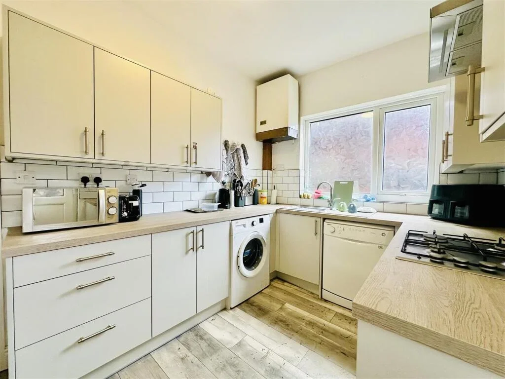 Room Woodborough Road in Nottingham