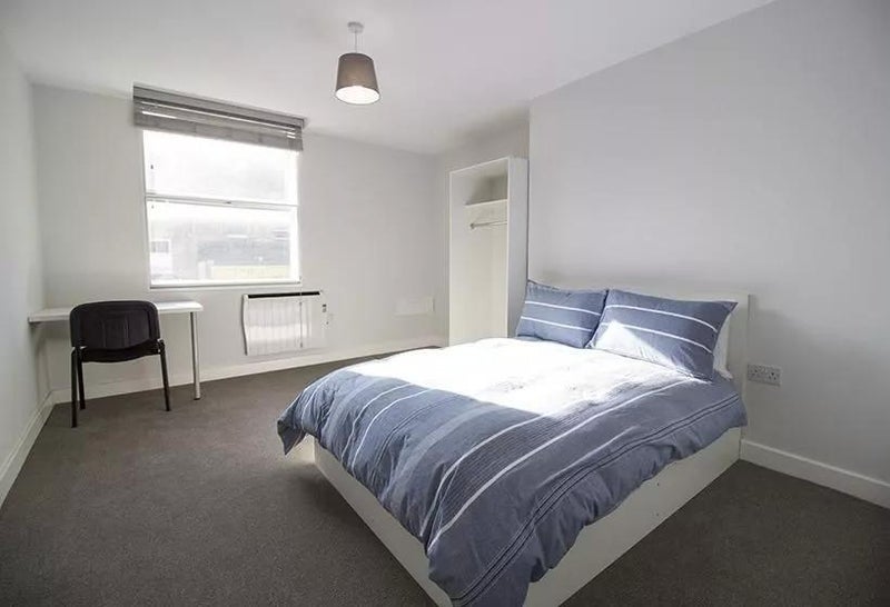 Room Mansfield Road in Nottingham