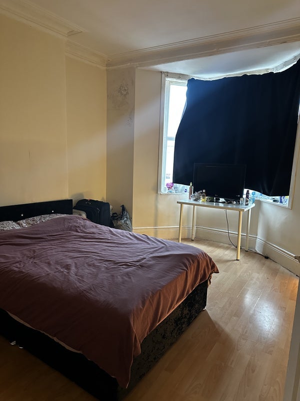 Room Saltwell Place in Gateshead