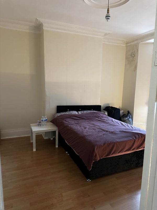 Room Saltwell Place in Gateshead