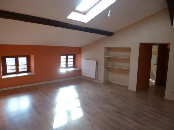 Flat Rue Pierre-Marie Faye in Tarare