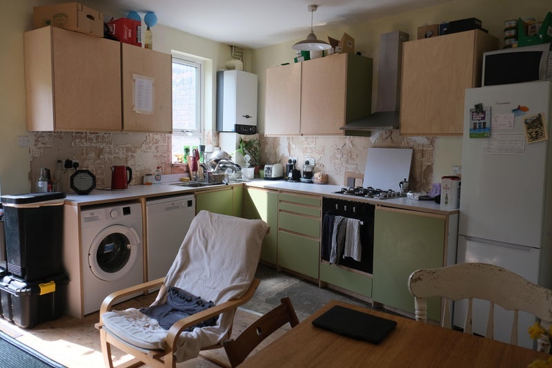 Room Ainsley Road in Sheffield