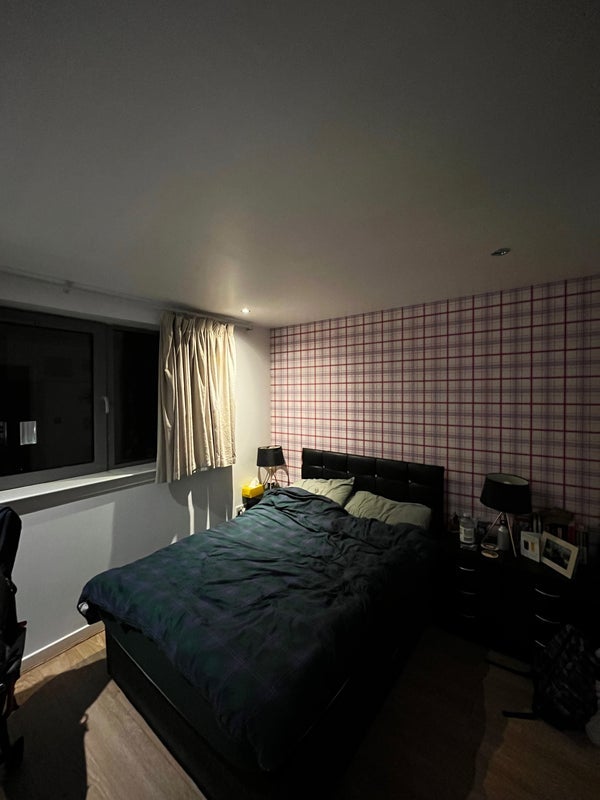 Room Western Harbour View in City of Edinburgh