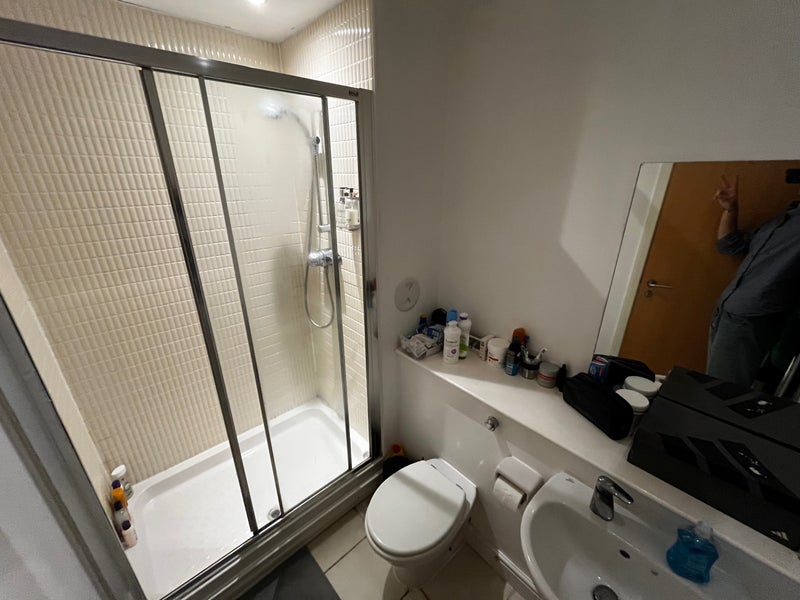 Room Western Harbour View in City of Edinburgh