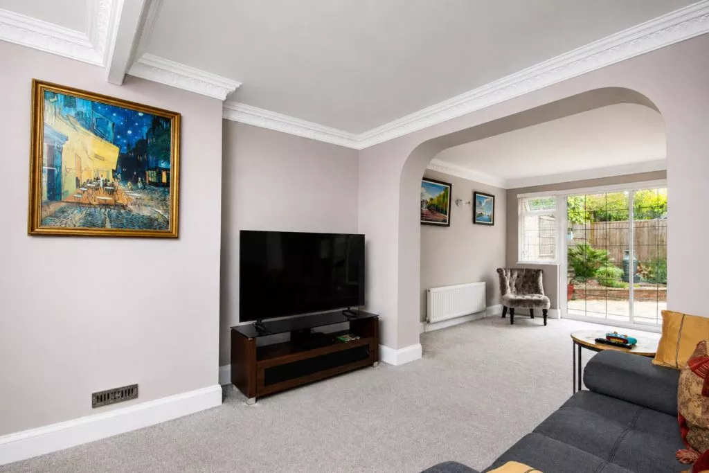 House Oakenwood in Mole Valley