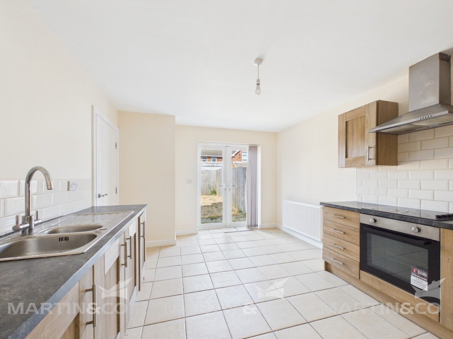 House Glebe Farm Close in Doncaster