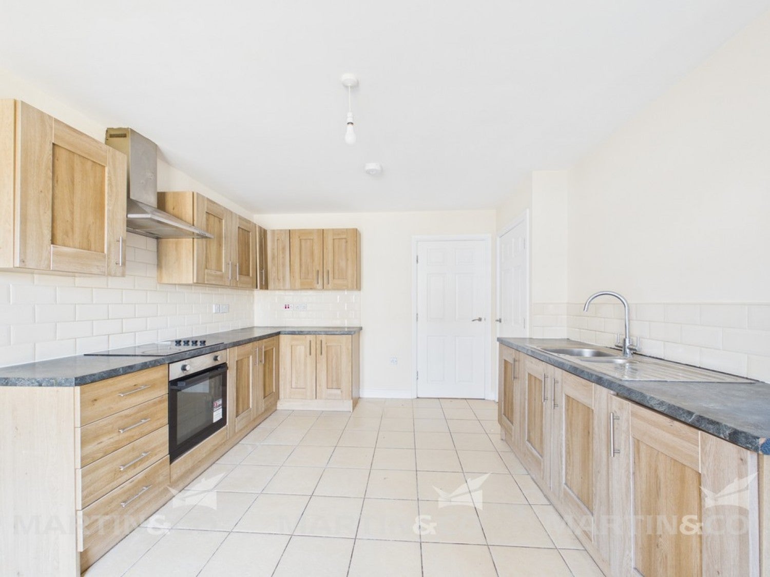House Glebe Farm Close in Doncaster
