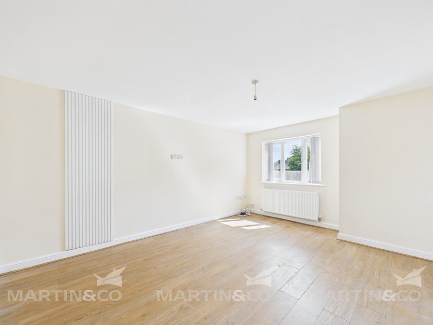 House Glebe Farm Close in Doncaster
