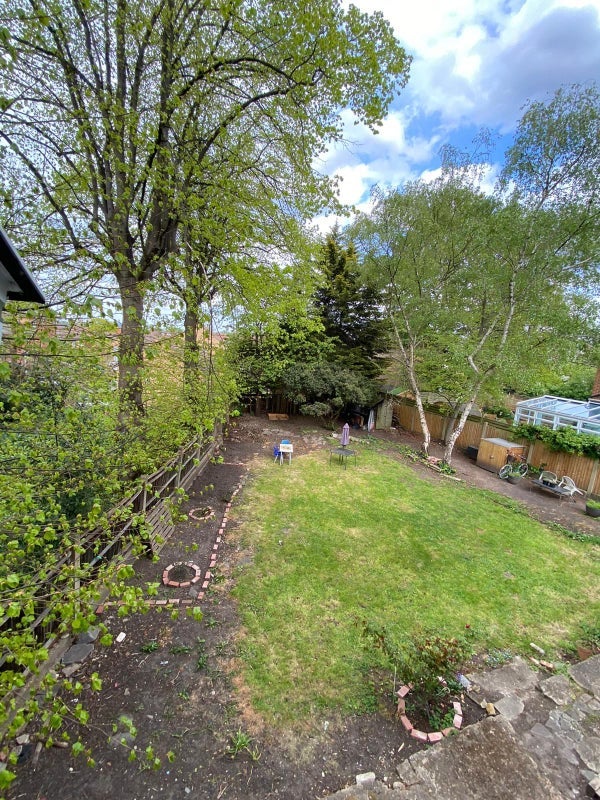 Room Upper Tulse Hill in Greater London