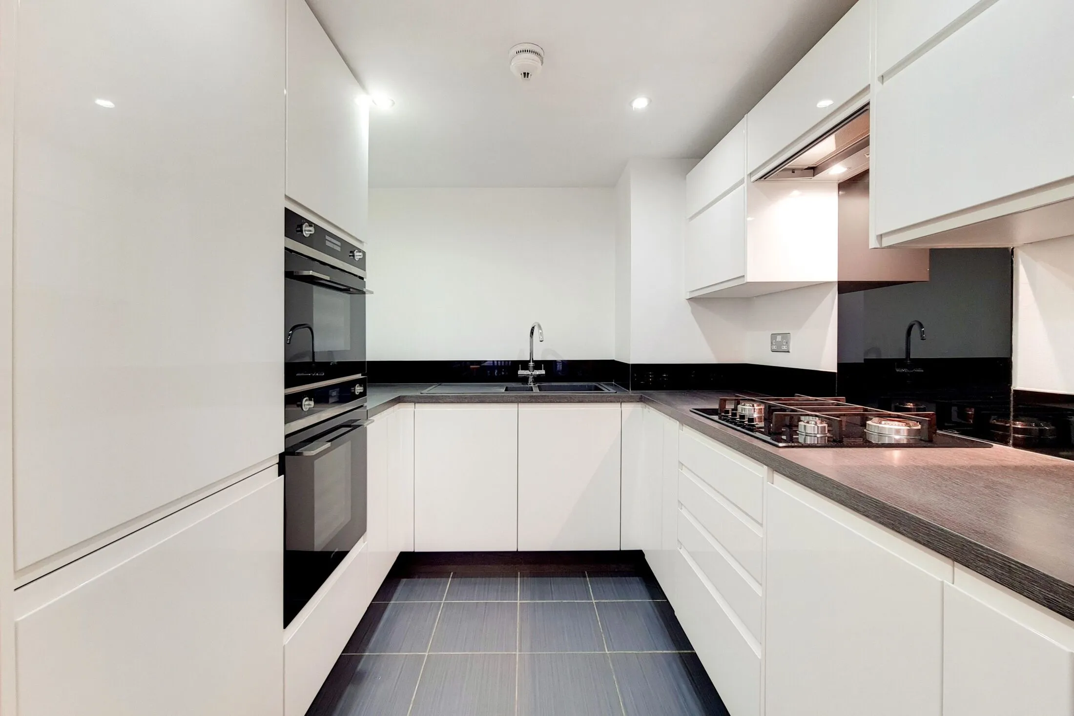 Flat Marlborough Road in Greater London