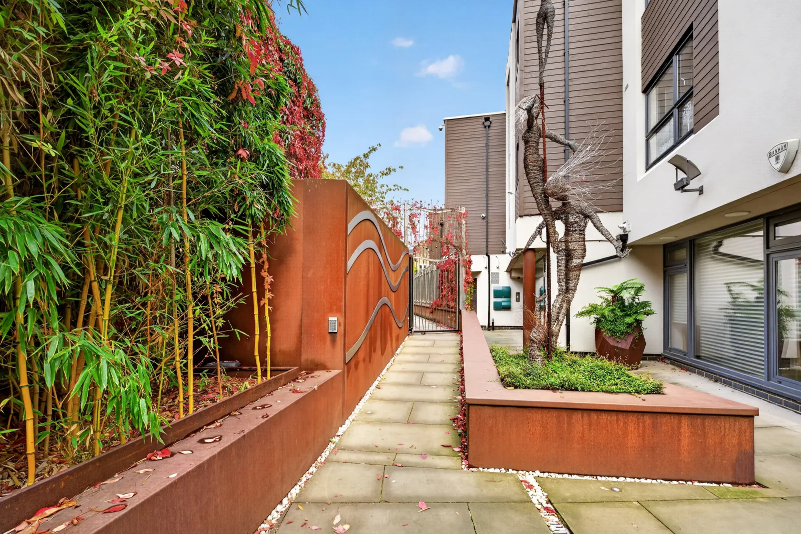 Flat Hartland Road in Greater London