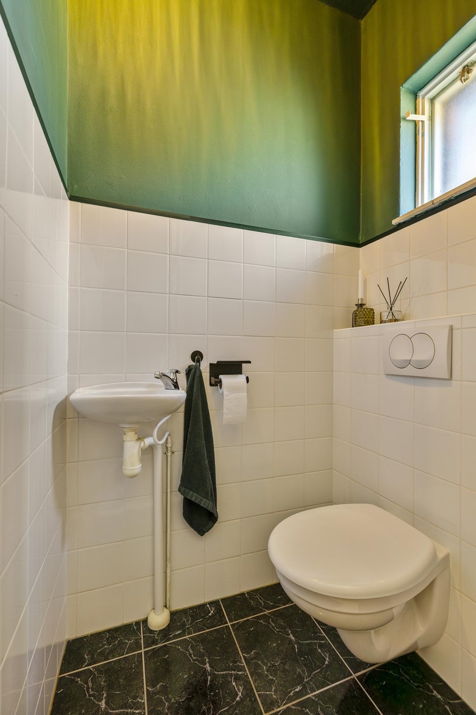 Tussenwoning te koop: Buurlandt 5, Marum