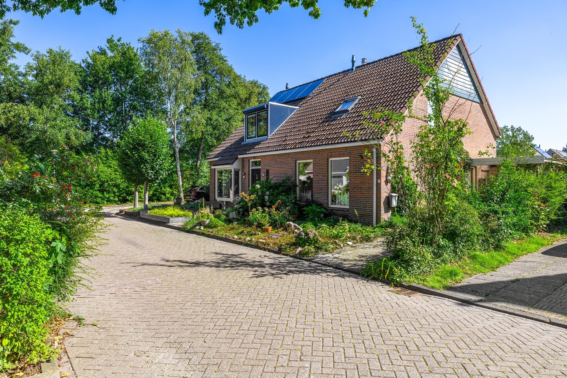 Tussenwoning te koop: Buurlandt 5, Marum