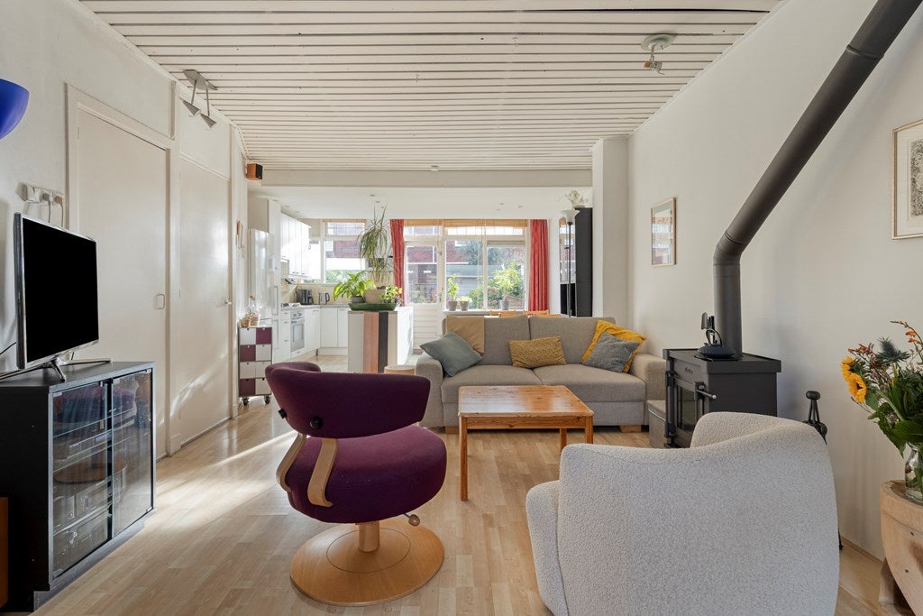 Tussenwoning te koop: Fahrenheitstraat 23, Schiedam