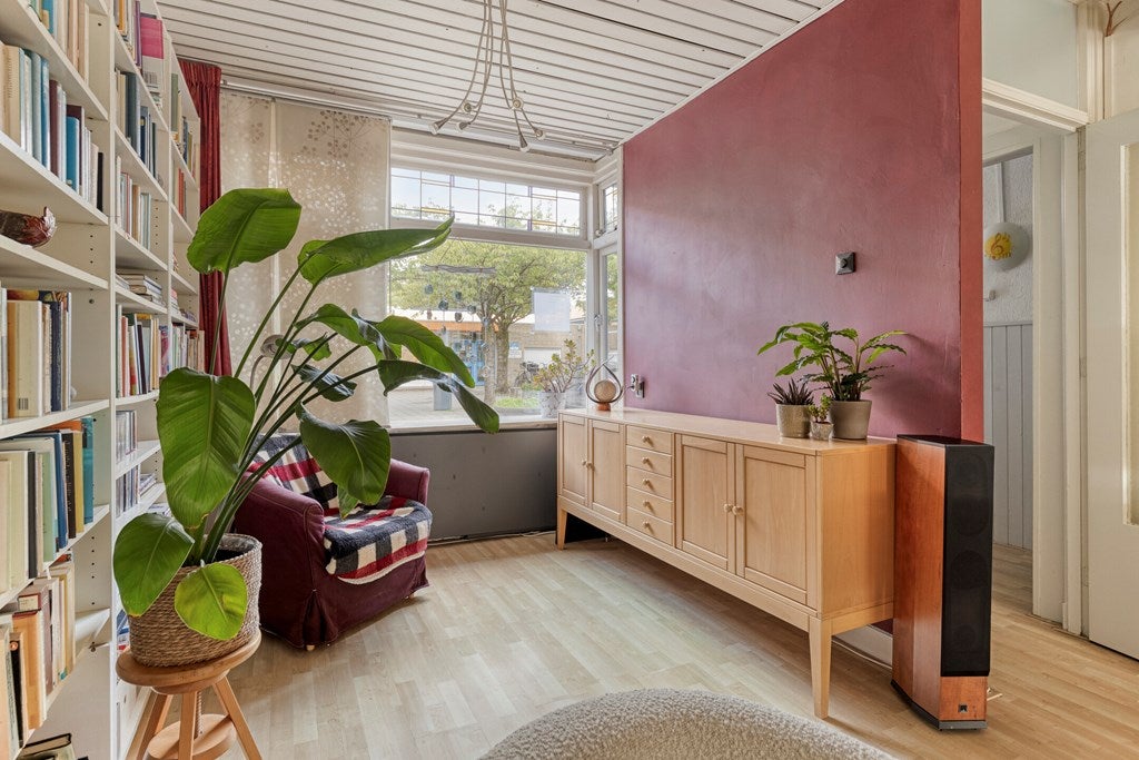 Tussenwoning te koop: Fahrenheitstraat 23, Schiedam
