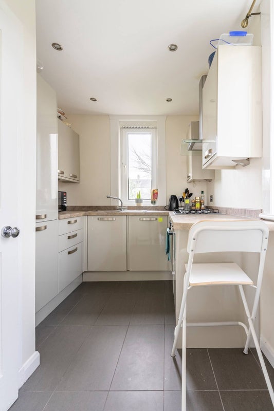 Room West Granton Road in City of Edinburgh