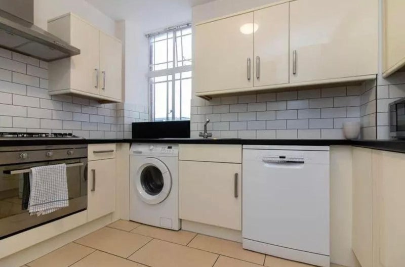 Room Hatherley Grove in City of Westminster