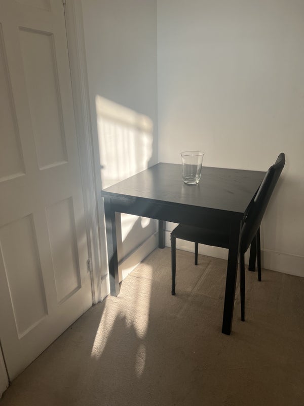 Room Hatherley Grove in City of Westminster